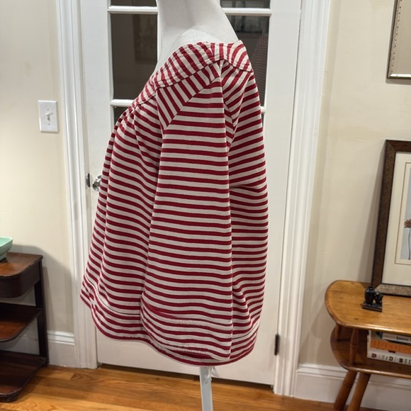 Old Navy Red and White Ruched Blouse - Picture 4 of 8